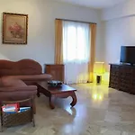 Ellio Apartment