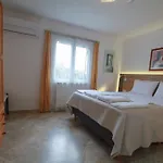 Ellio Апартаменты *