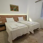 Ellio Апартаменты *