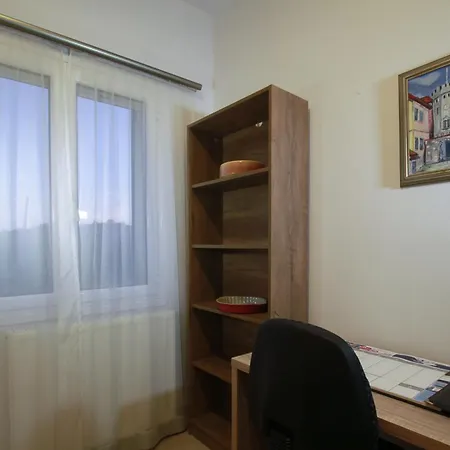 Apartment Ellio *