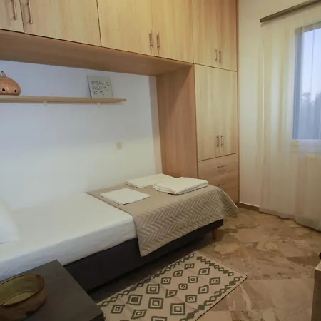 Ellio Apartment *