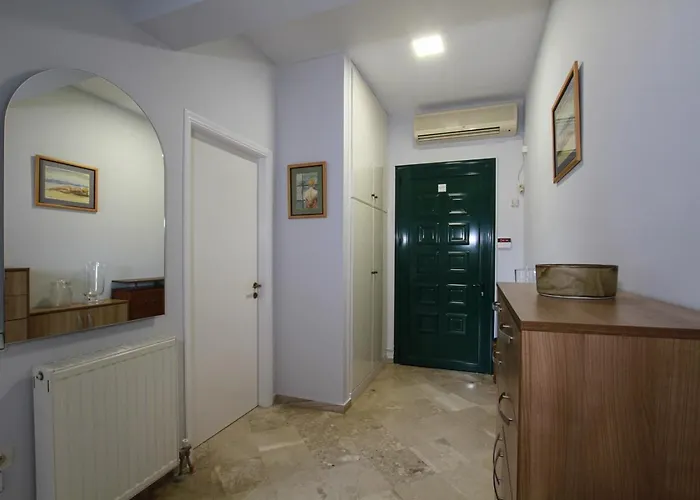 Ellio Apartment Kalakaiika