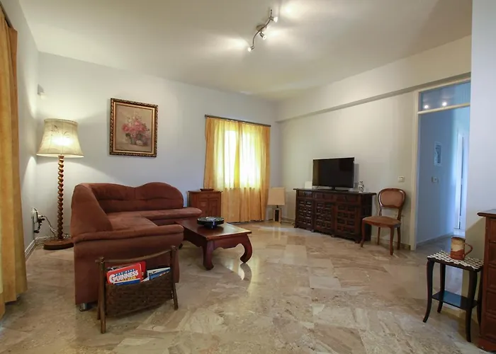 Apartment Ellio Kalakaiika