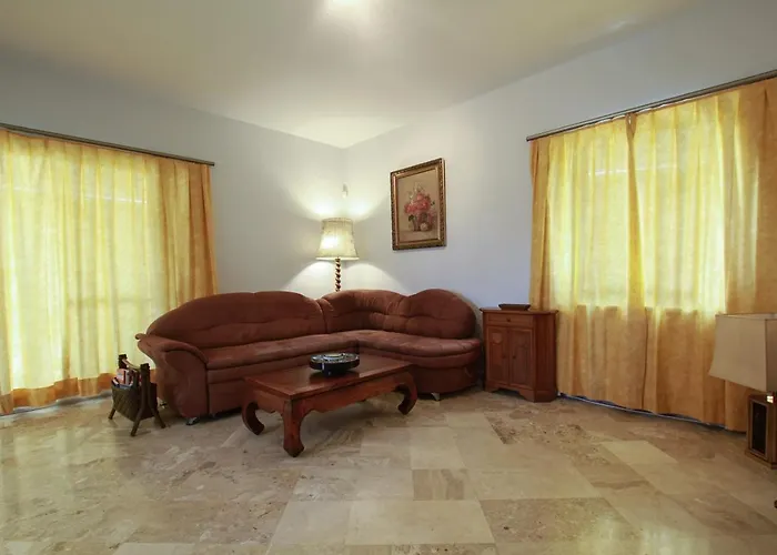 Apartment Ellio Kalakaiika