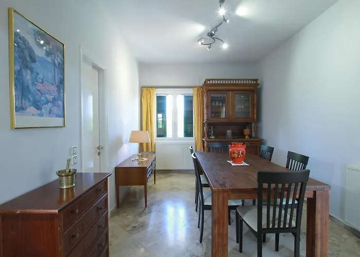 Ellio Apartment *
