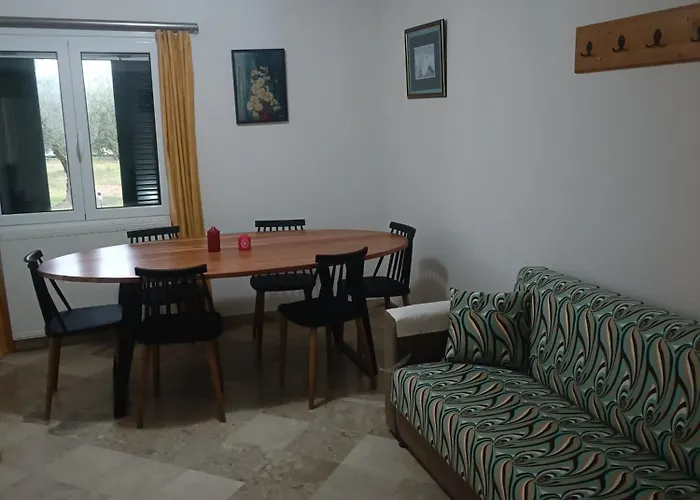 Apartment Ellio Kalakaiika