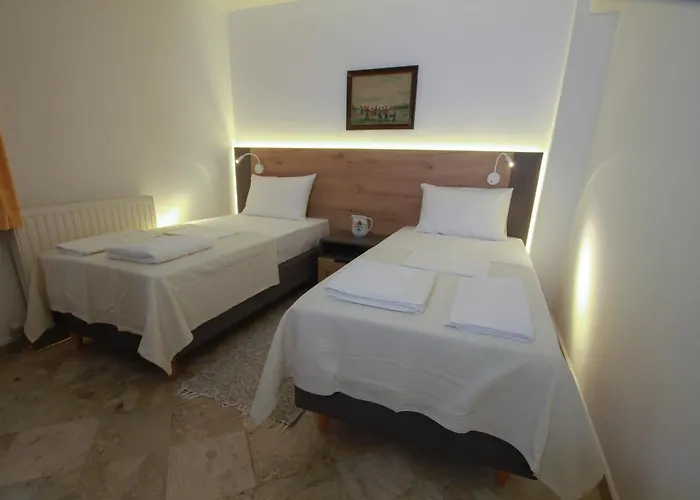 Ellio Apartment