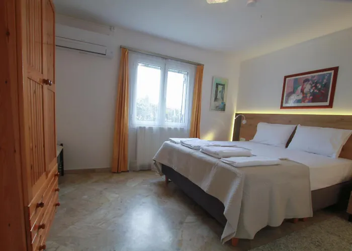 Ellio Apartment *