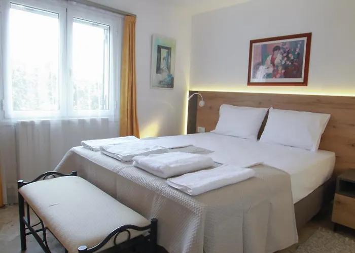 Apartment Ellio *