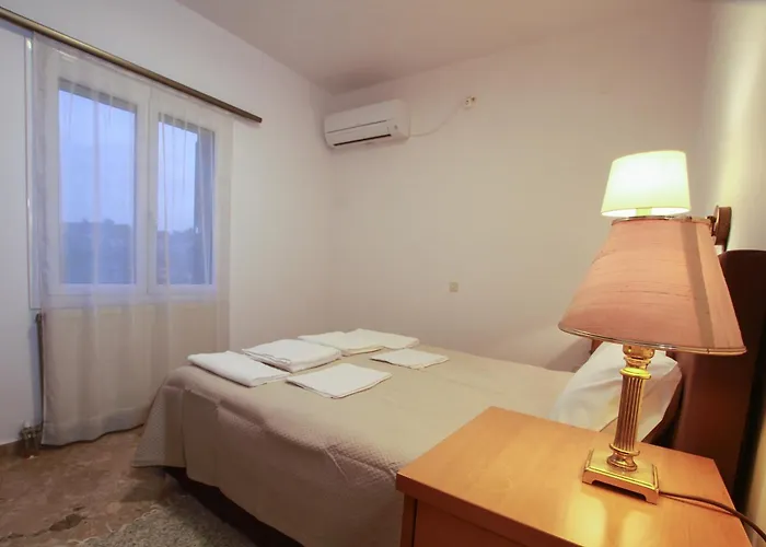 Apartment Ellio *